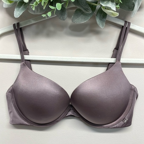 Victoria’s Secret Very Sexy Push-up Bra Smooth Underwire 34D - Picture 1 of 15